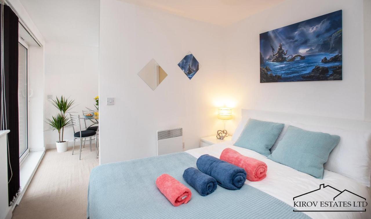 Poseidon Apartment - 1 Bed Flat - Heart Of Town เซาธ์แธมป์ตัน ภายนอก รูปภาพ